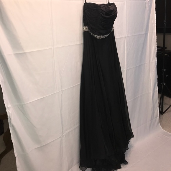 SHERRI HILL BLACK GOWN WITH BEDAZZLED STRAP - Picture 8 of 8